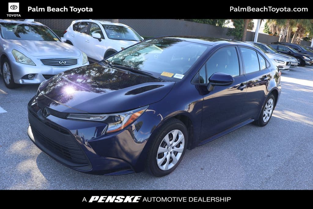 2023 Toyota Corolla LE — photo 1 of 8