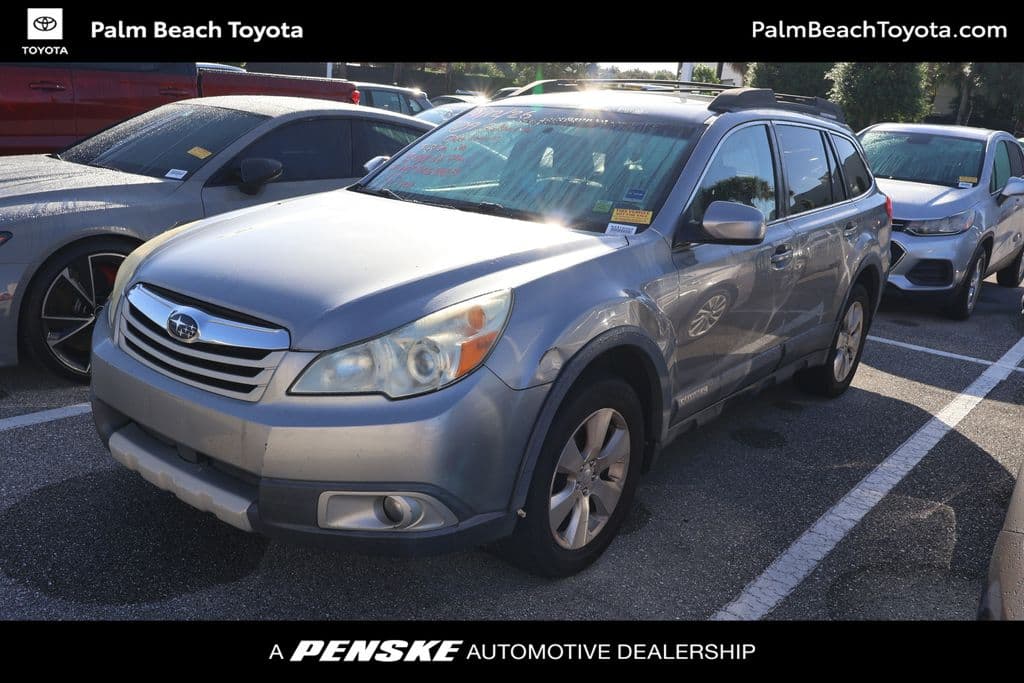 2010 Subaru Outback Base — photo 1 of 8