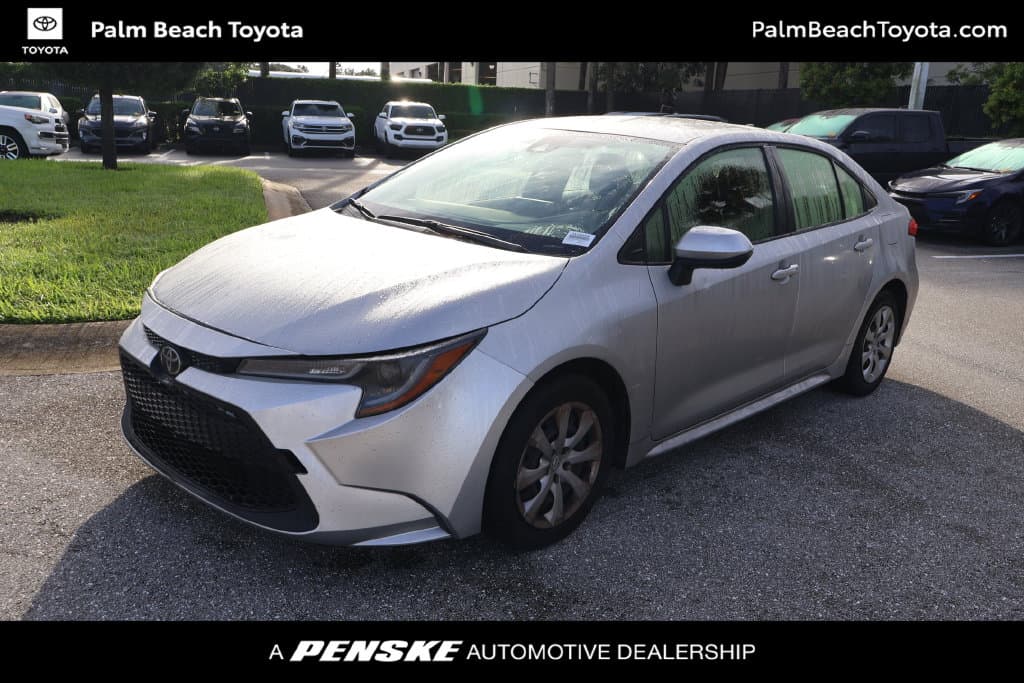 2021 Toyota Corolla LE — photo 1 of 8