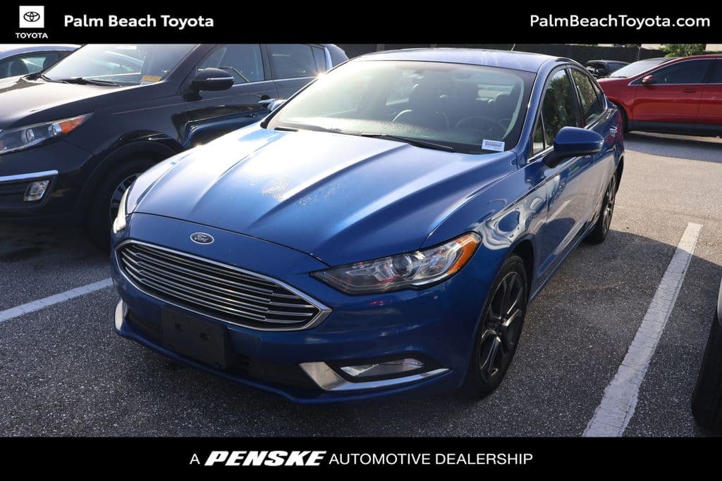 2017 Ford Fusion SE — photo 1 of 6