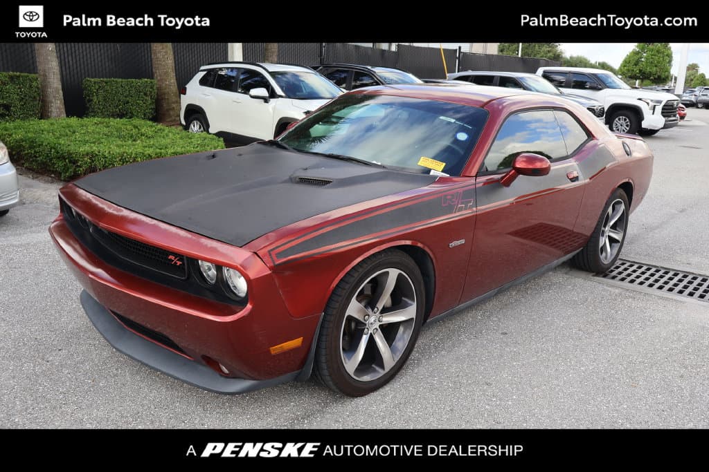 2014 Dodge Challenger R/T — photo 1 of 8