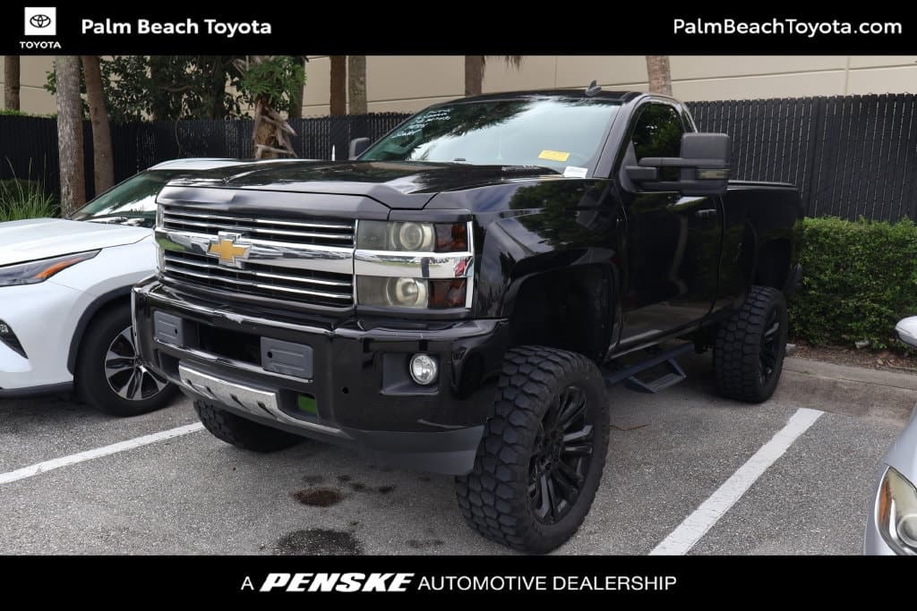 2014 Chevrolet Silverado 1500 LT — photo 1 of 8