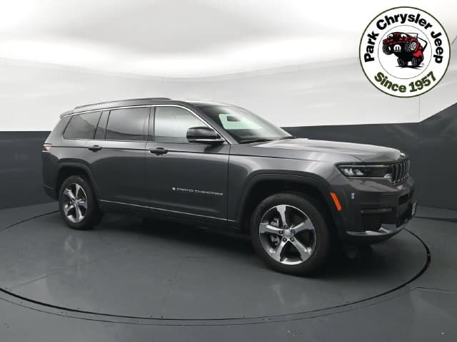 2025 Jeep Grand Cherokee L Limited — photo 1 of 30