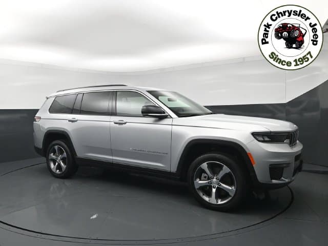 2025 Jeep Grand Cherokee L Limited — photo 1 of 30