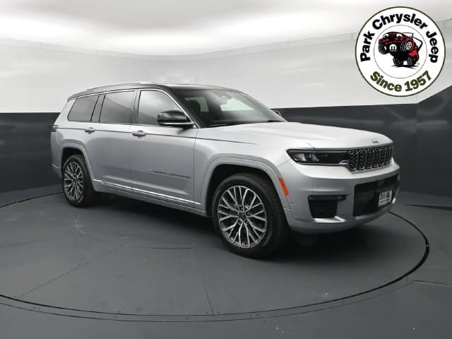 2022 Jeep Grand Cherokee L Summit — photo 1 of 30