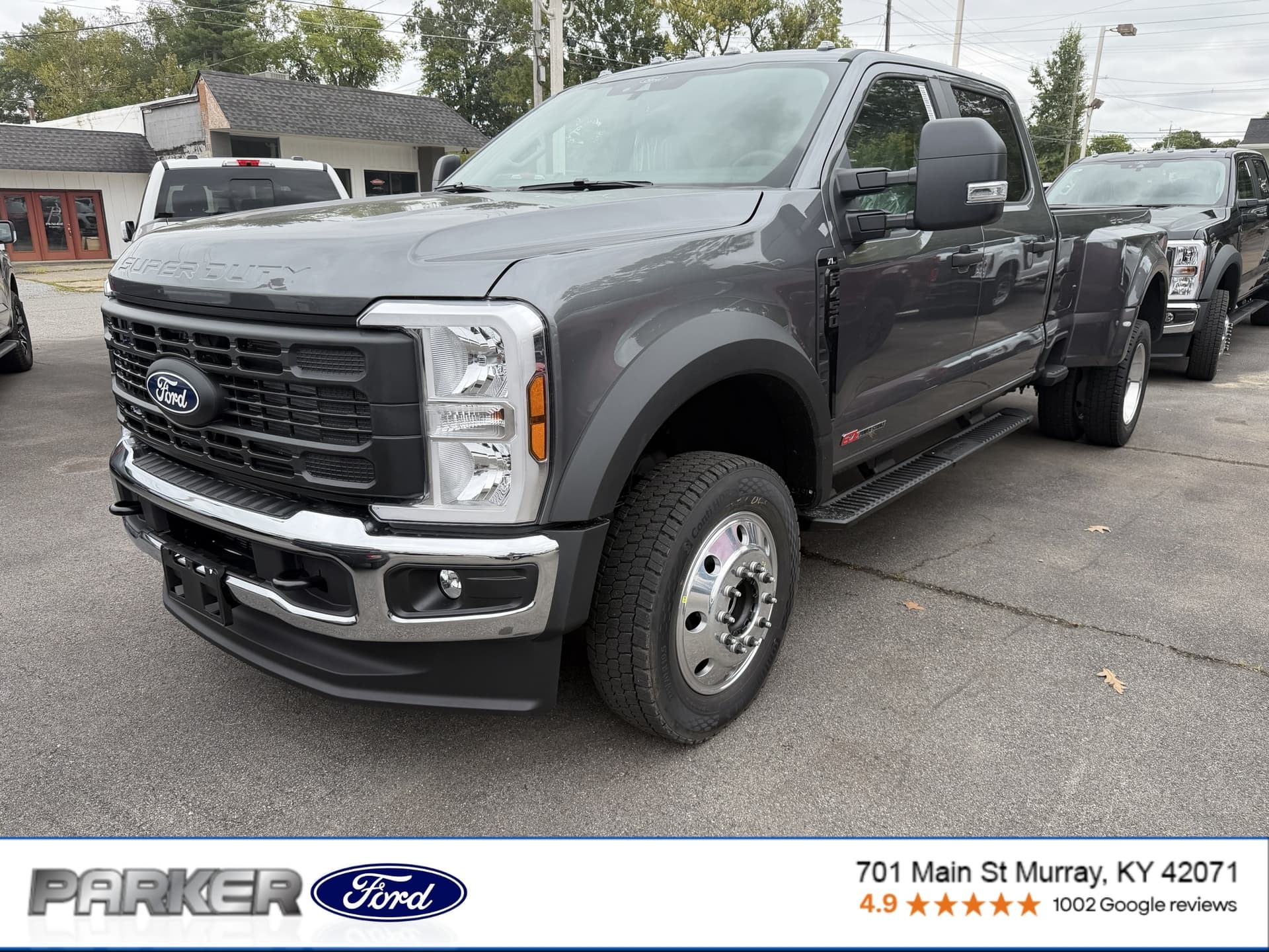 2027 Ford Super Duty F-450 DRW XL — photo 1 of 8