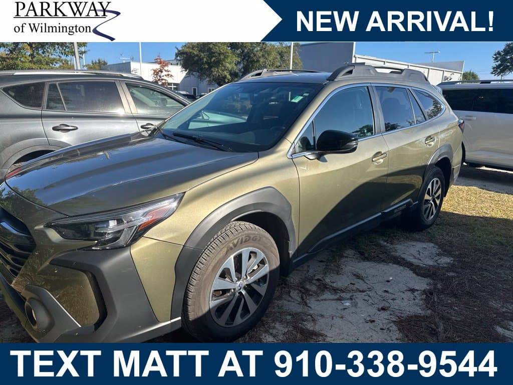 2025 Subaru Outback Premium — photo 1 of 3