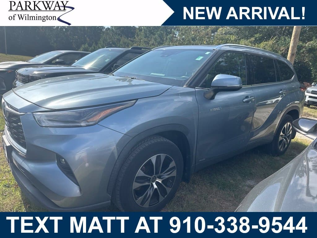 2021 Toyota Highlander Hybrid XLE — photo 1 of 2