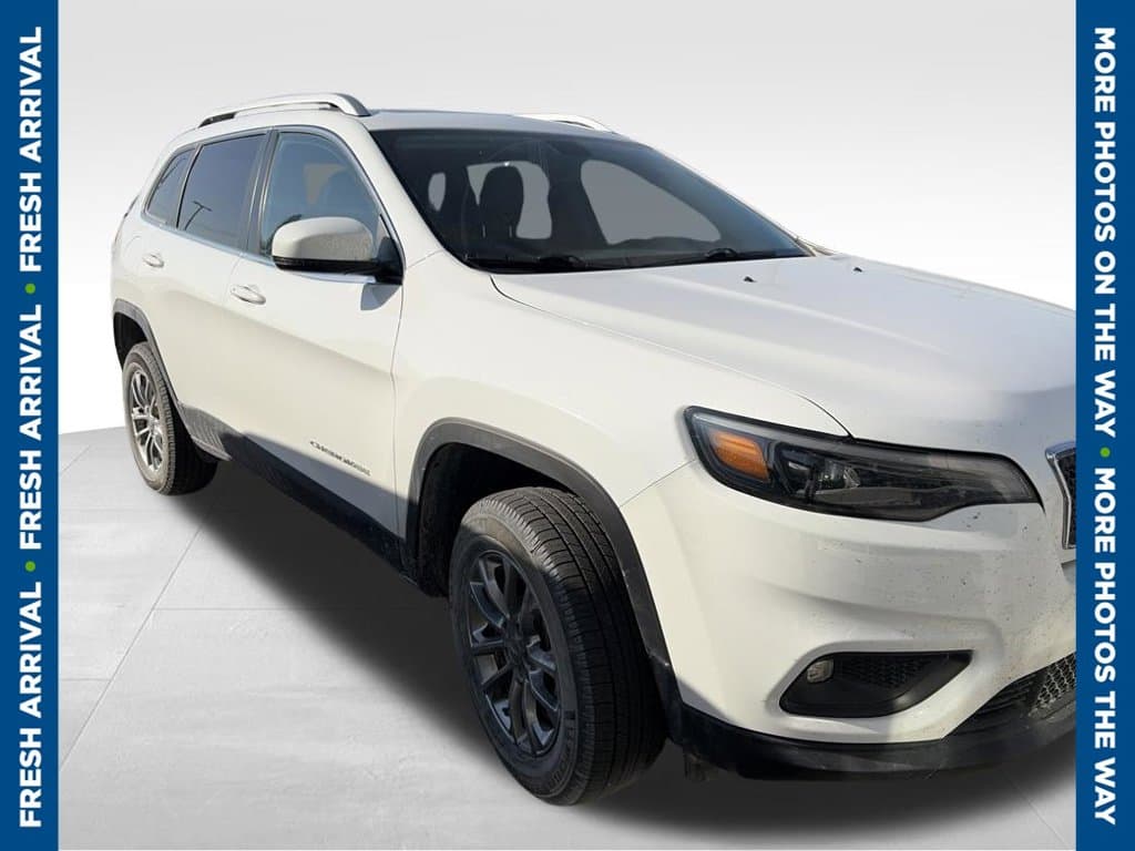 2019 Jeep Cherokee Latitude Plus — photo 1 of 6