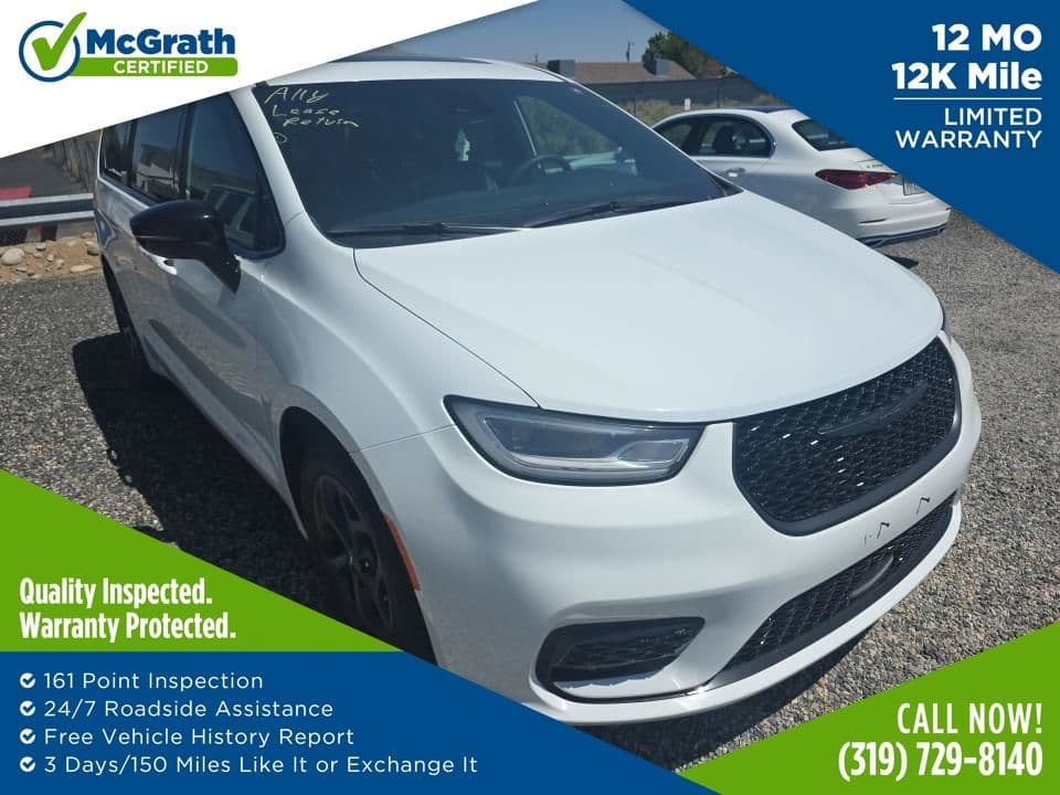 2023 Chrysler Pacifica Hybrid Limited — photo 1 of 15