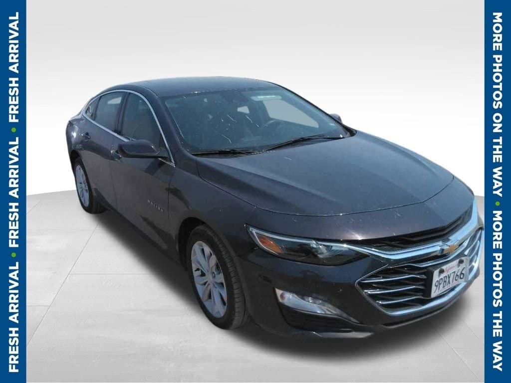 2025 Chevrolet Malibu 1LT — photo 1 of 10