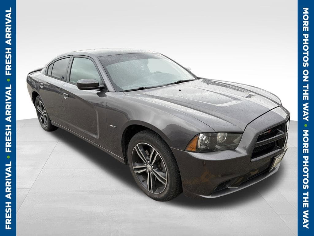 2014 Dodge Charger RT — photo 1 of 6