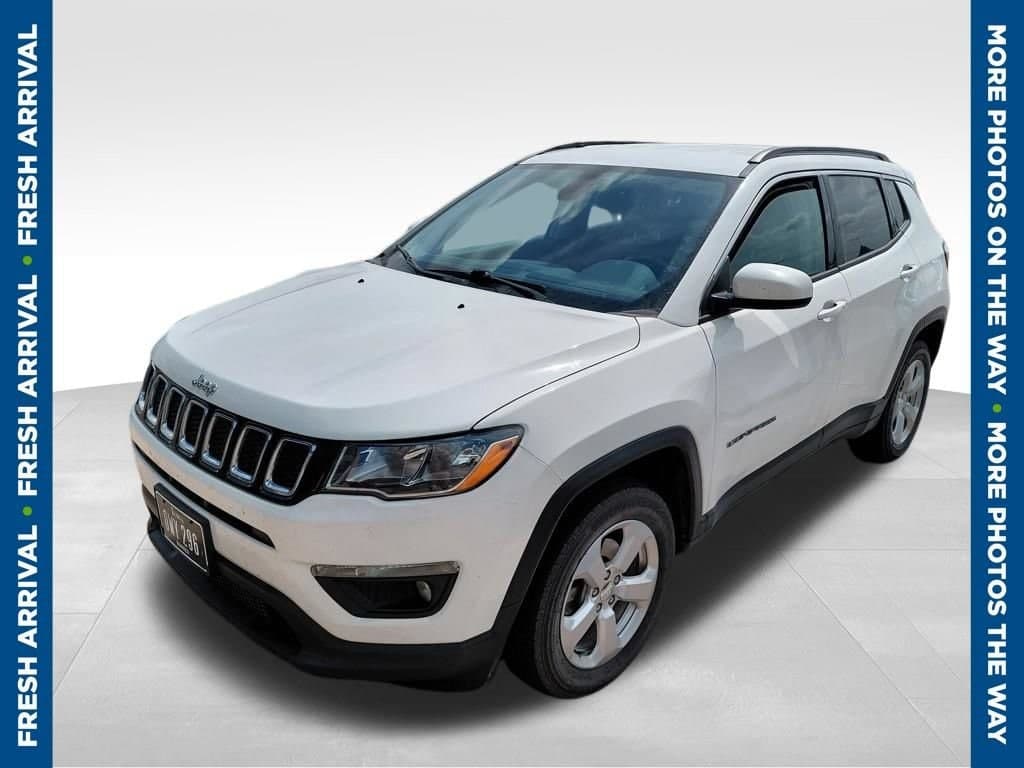2020 Jeep Compass Latitude — photo 1 of 7