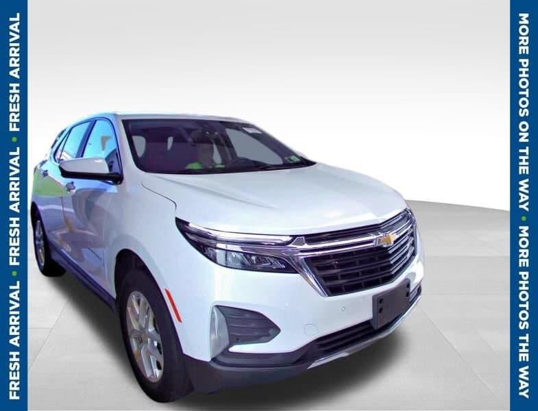 2023 Chevrolet Equinox LT — photo 1 of 8