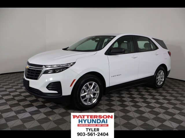 2024 Chevrolet Equinox LS — photo 1 of 29