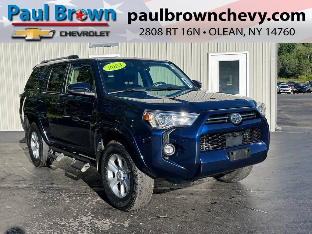 2023 Toyota 4Runner SR5 Premium — photo 1 of 32