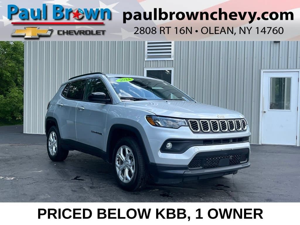 2024 Jeep Compass Latitude — photo 1 of 34