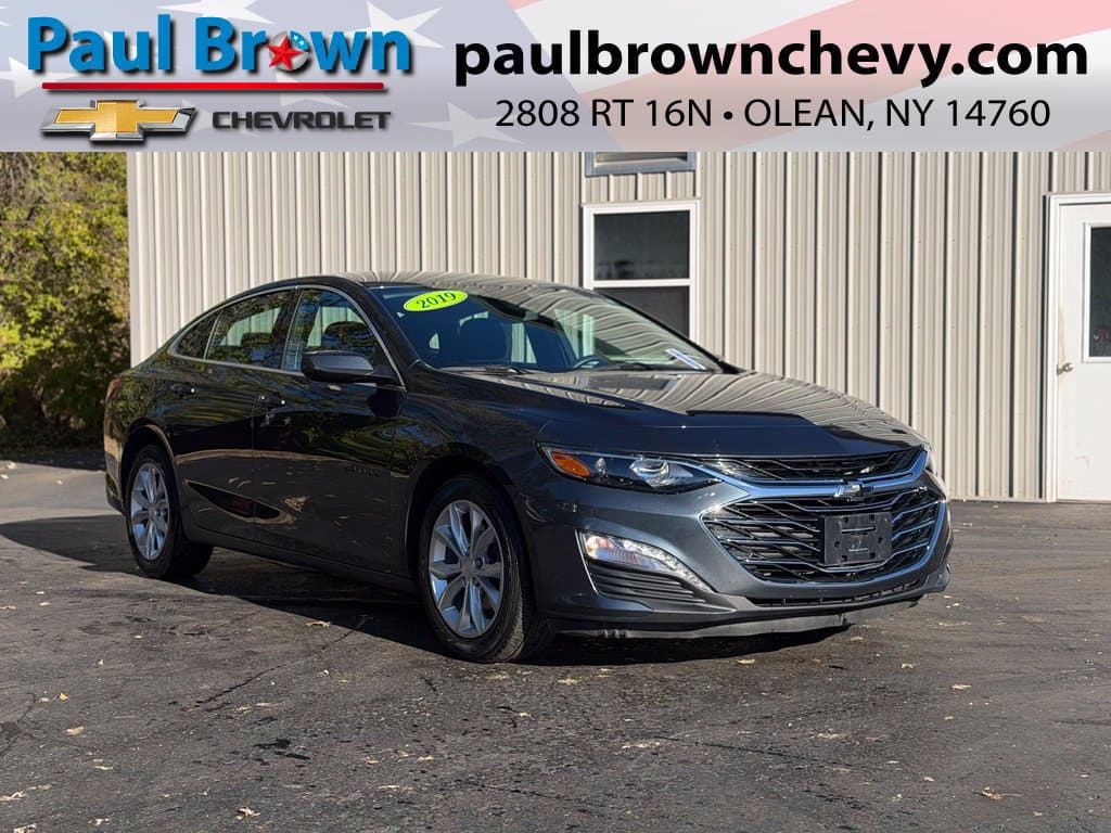 2019 Chevrolet Malibu LT — photo 1 of 35