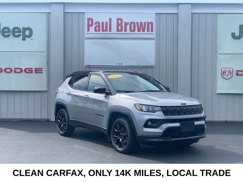 2022 Jeep Compass Latitude — photo 1 of 38