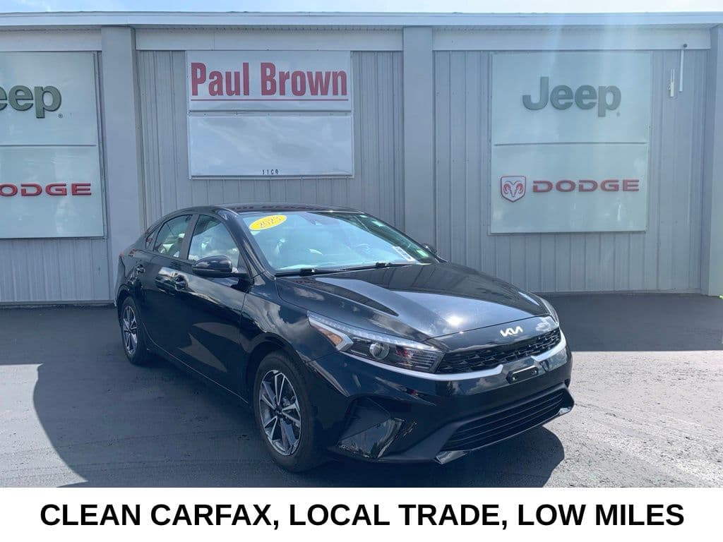2023 Kia Forte LXS — photo 1 of 29