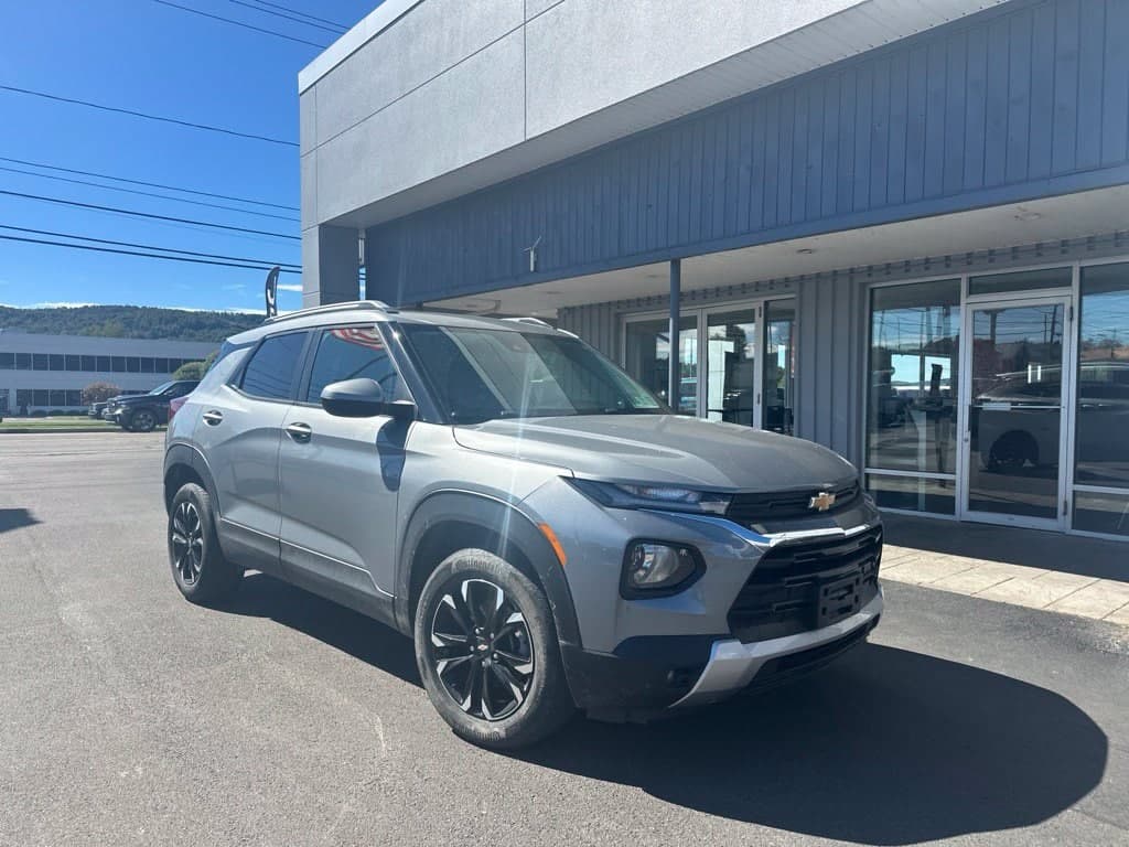 2023 Chevrolet Trailblazer LT — photo 1 of 4