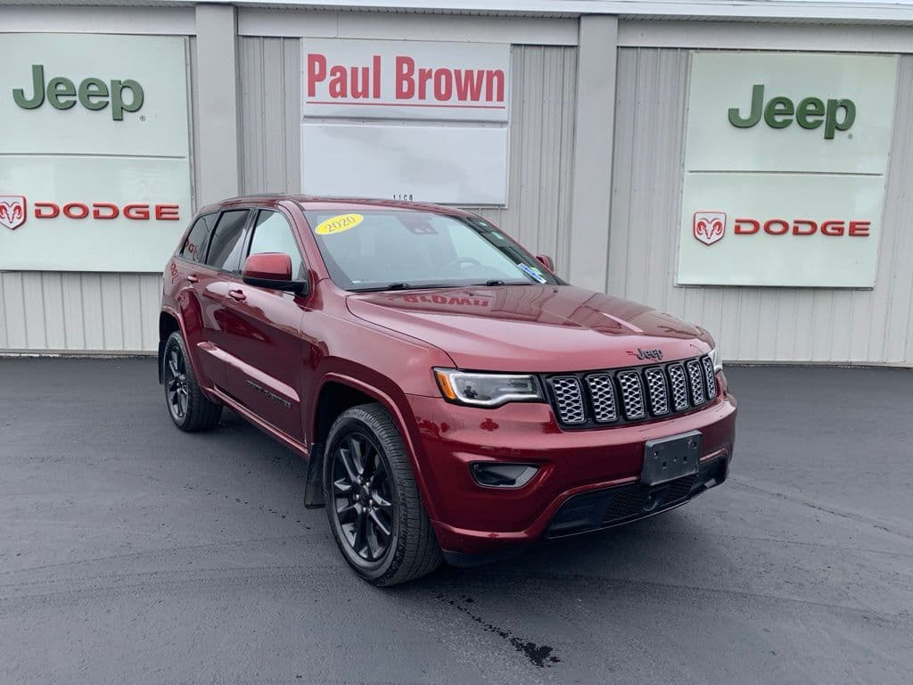 2020 Jeep Grand Cherokee Laredo — photo 1 of 45