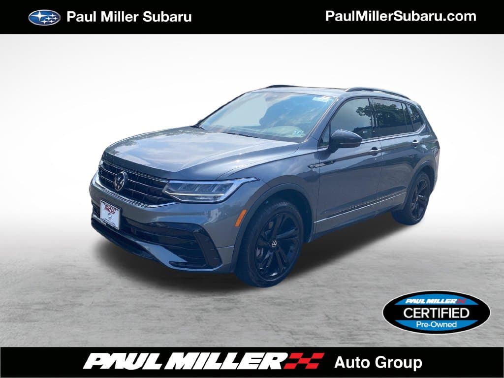 2024 Volkswagen Tiguan Base — photo 1 of 35