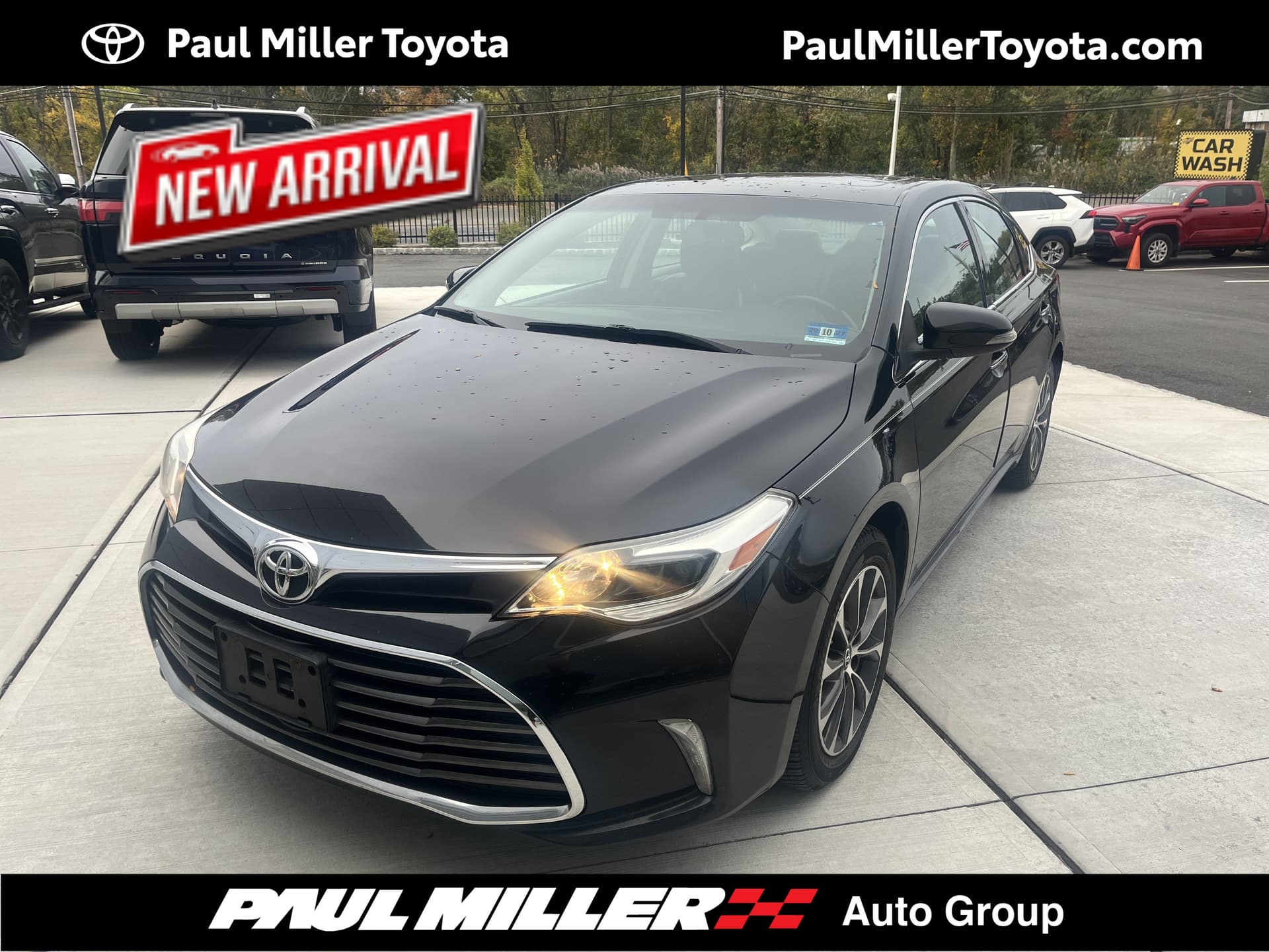 2016 Toyota Avalon XLE Plus — photo 1 of 6