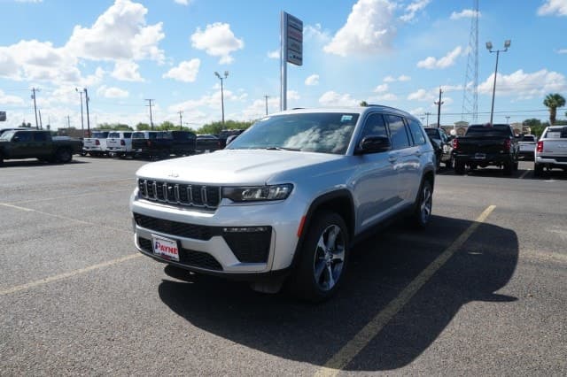 2026 Jeep Grand Cherokee Limited — photo 1 of 45
