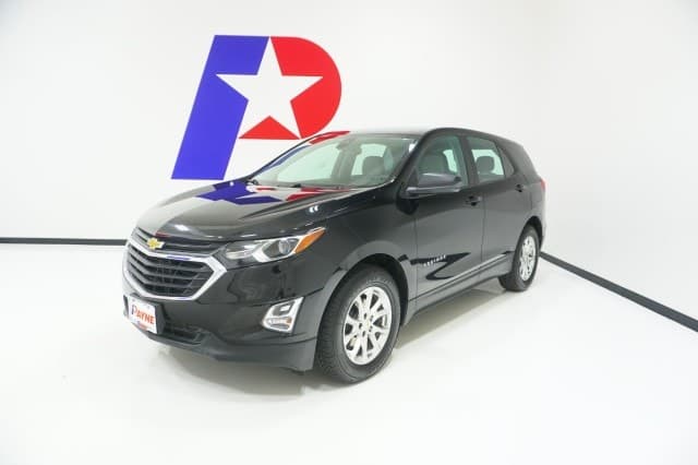 2020 Chevrolet Equinox LS — photo 1 of 34