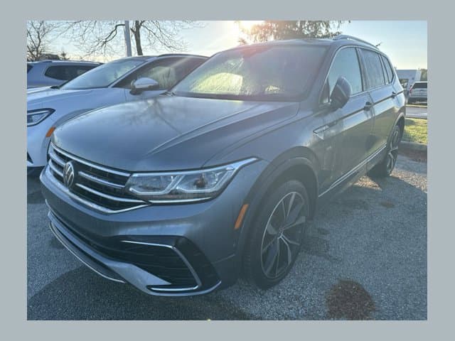 2024 Volkswagen Tiguan Base — photo 1 of 11