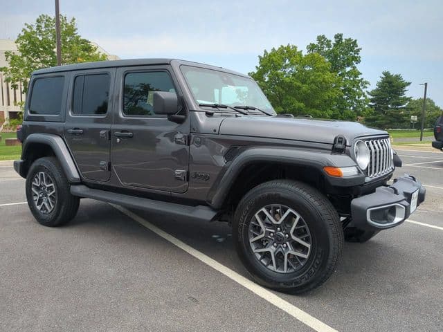 2025 Jeep Wrangler Sahara — photo 1 of 29