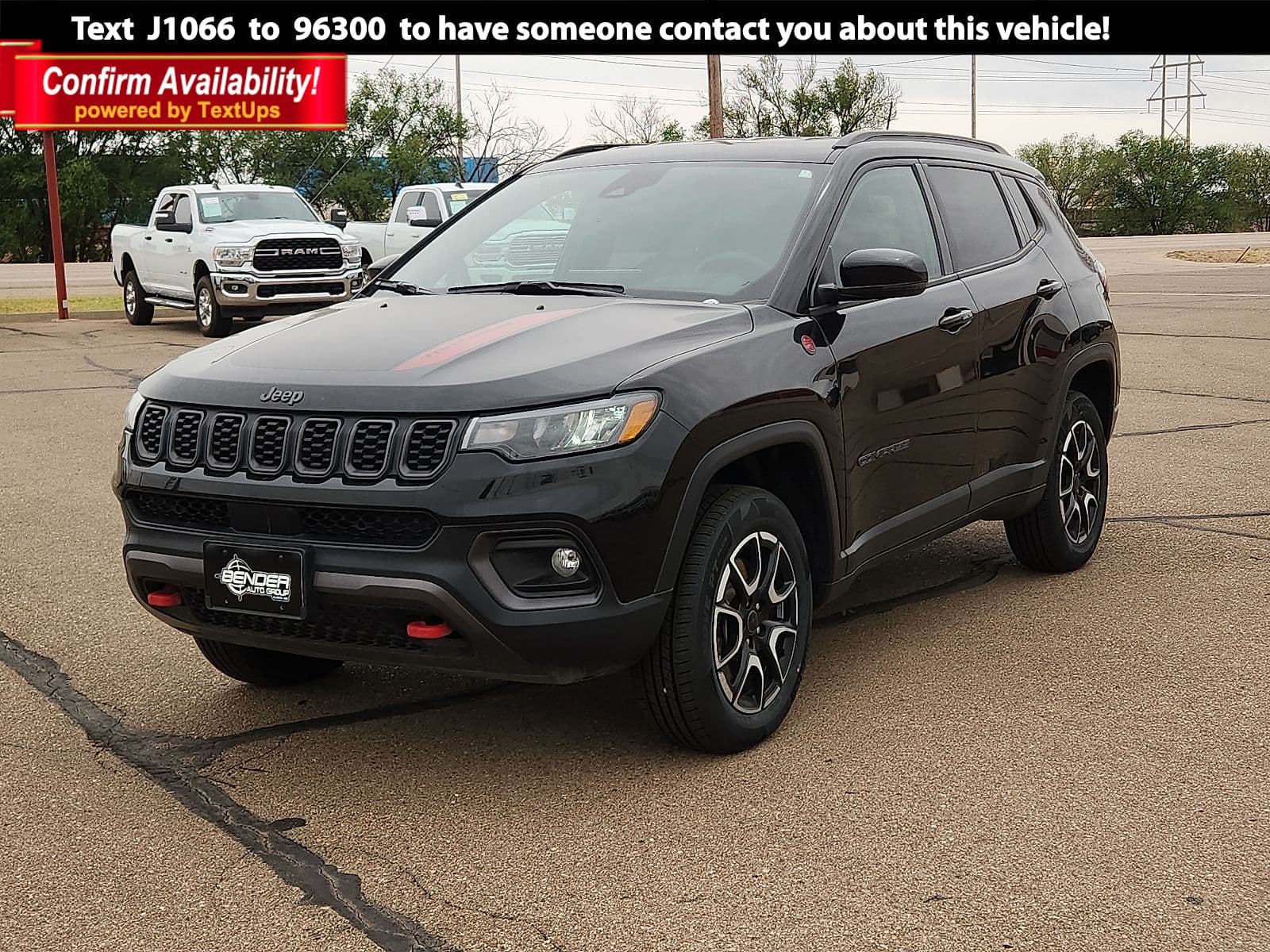 2025 Jeep Compass Trailhawk — photo 1 of 20