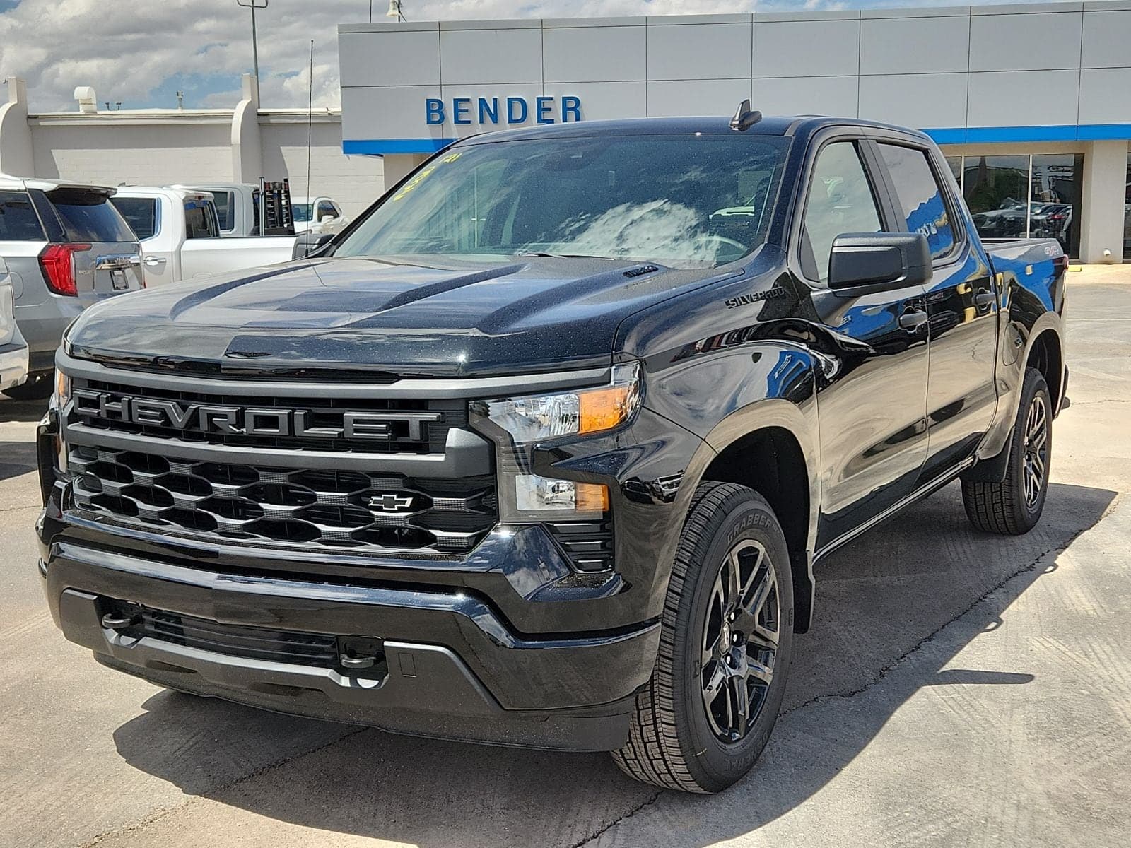 2026 Chevrolet Silverado 1500 Custom — photo 1 of 20