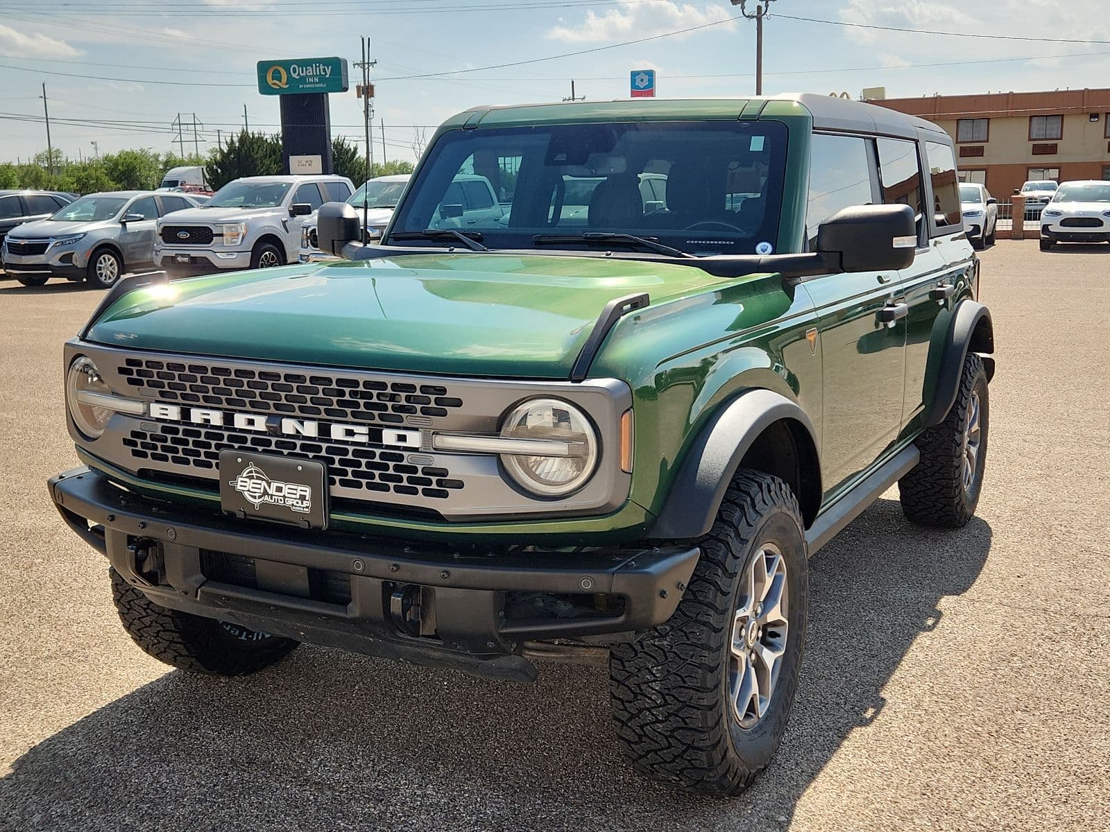 2023 Ford Bronco Base — photo 1 of 20