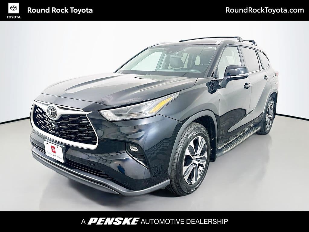 2024 Toyota Highlander XLE — photo 1 of 33