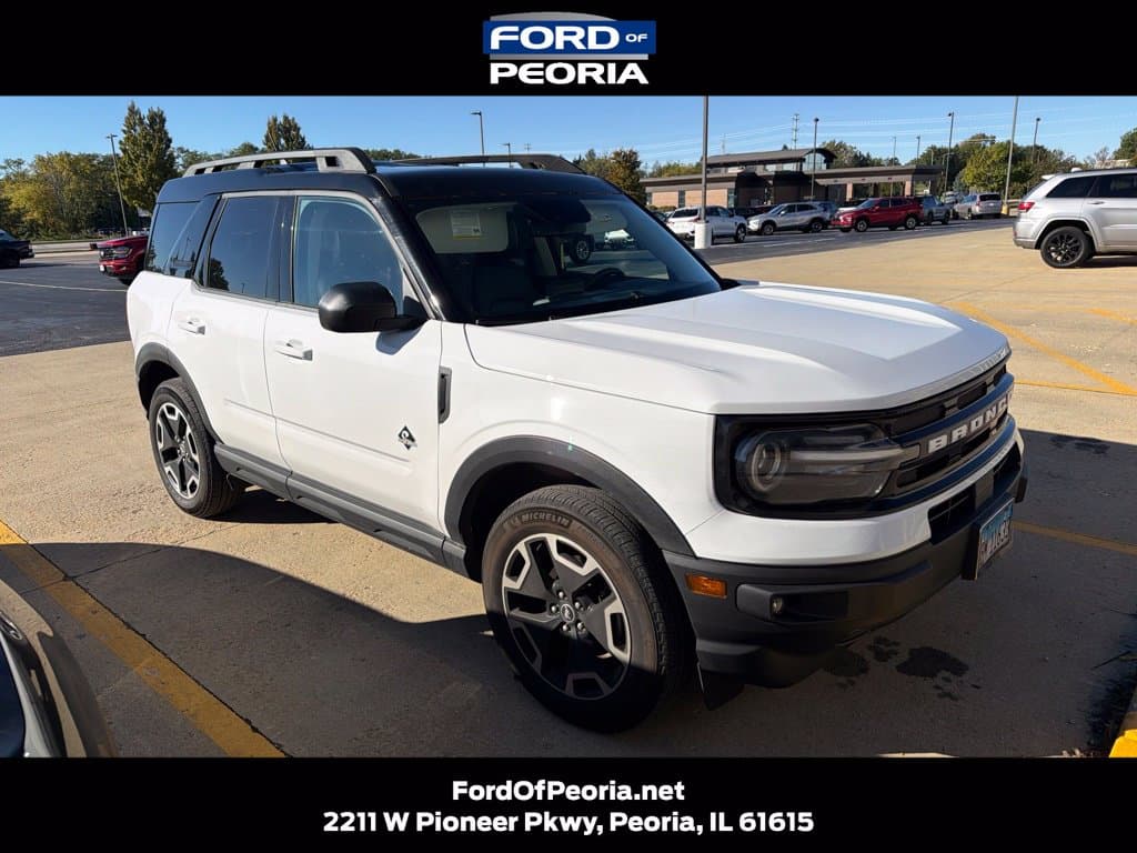 2024 Ford Bronco Sport Outer Banks — photo 1 of 9