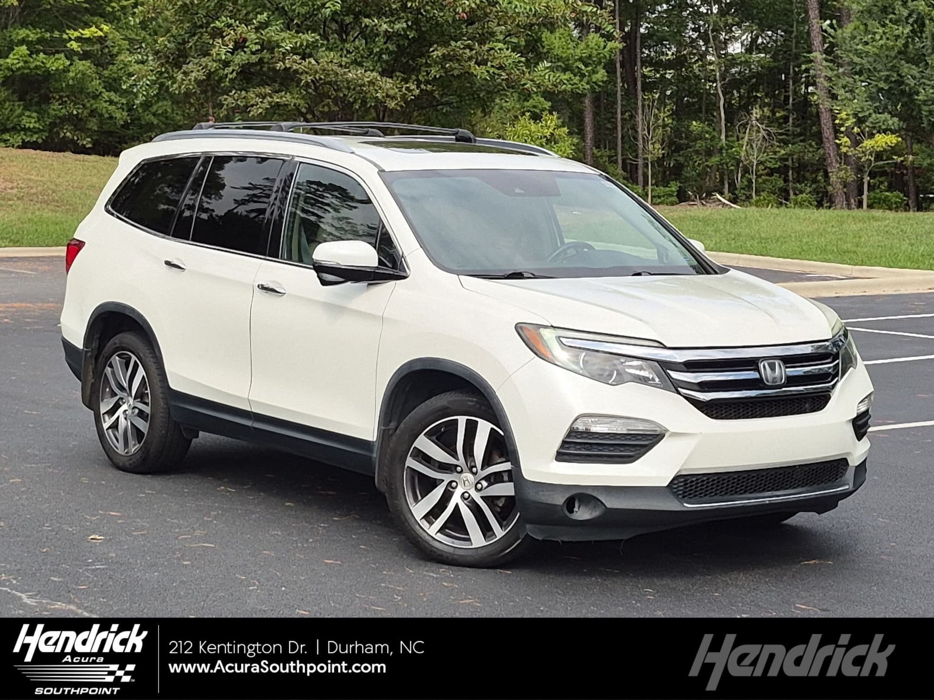 2018 Honda Pilot Touring — photo 1 of 23