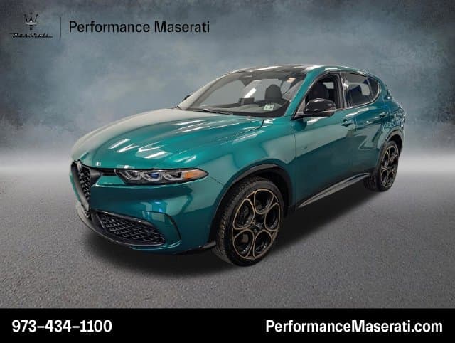 2025 Alfa Romeo Tonale Base — photo 1 of 37