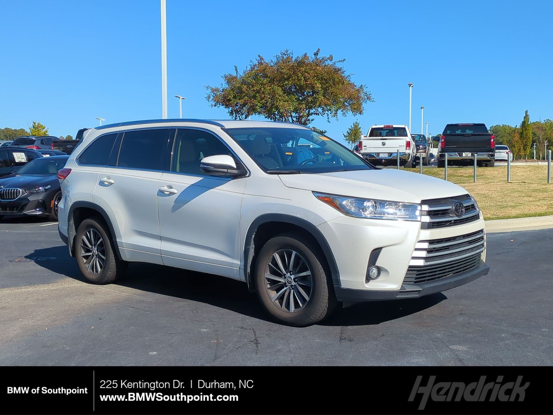 2018 Toyota Highlander XLE — photo 1 of 33