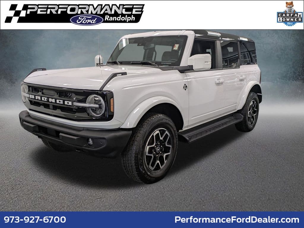 2025 Ford Bronco Outer Banks — photo 1 of 33
