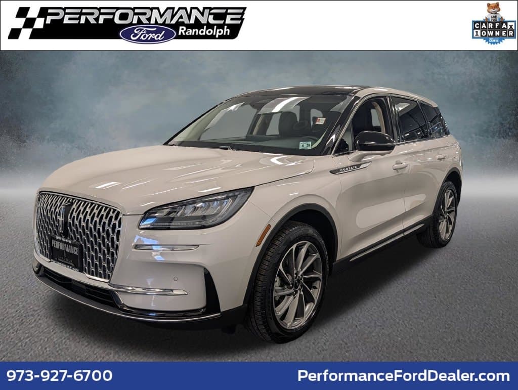 2024 Lincoln Corsair Premiere — photo 1 of 45
