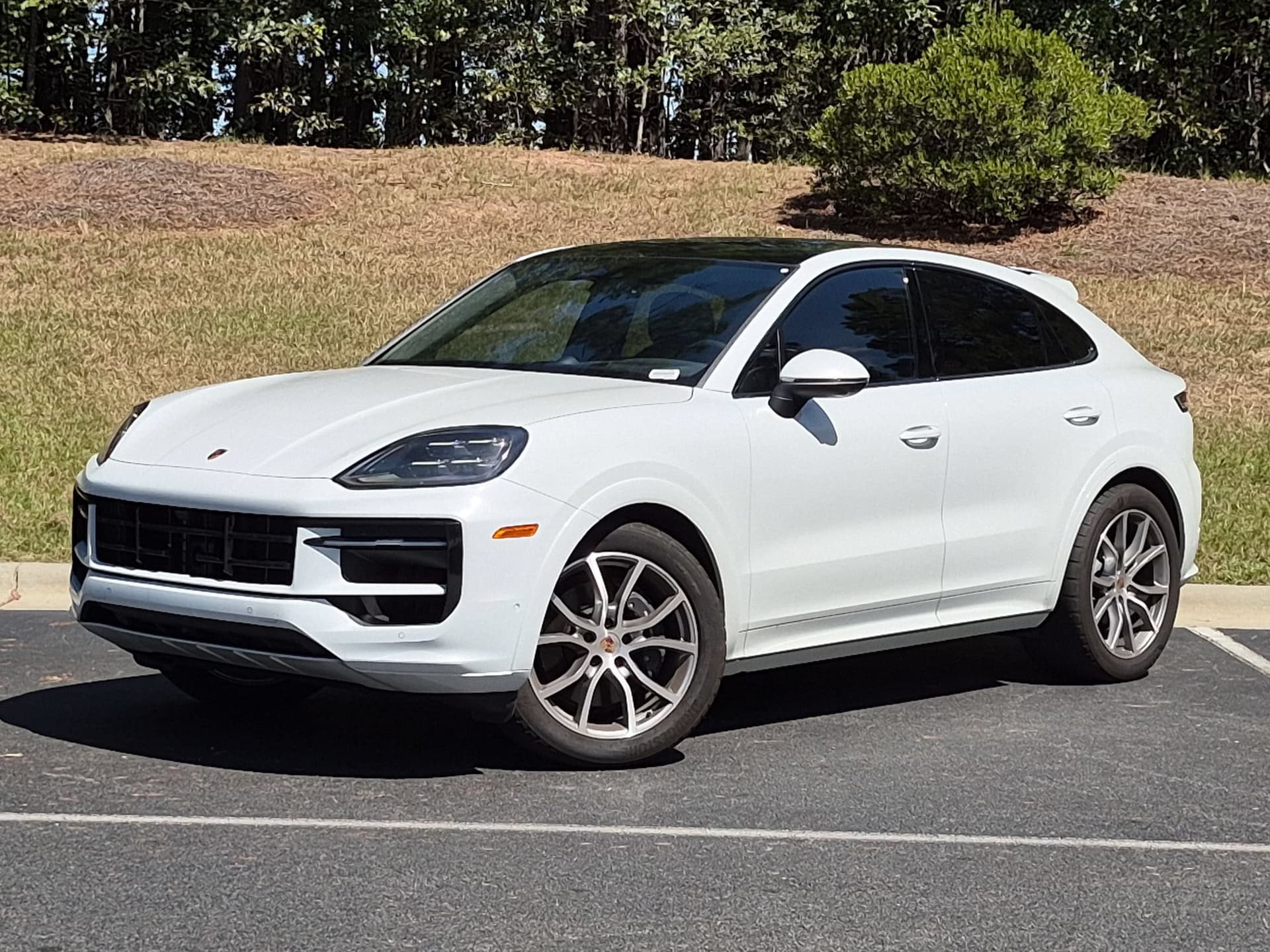 2026 Porsche Cayenne Base — photo 1 of 29
