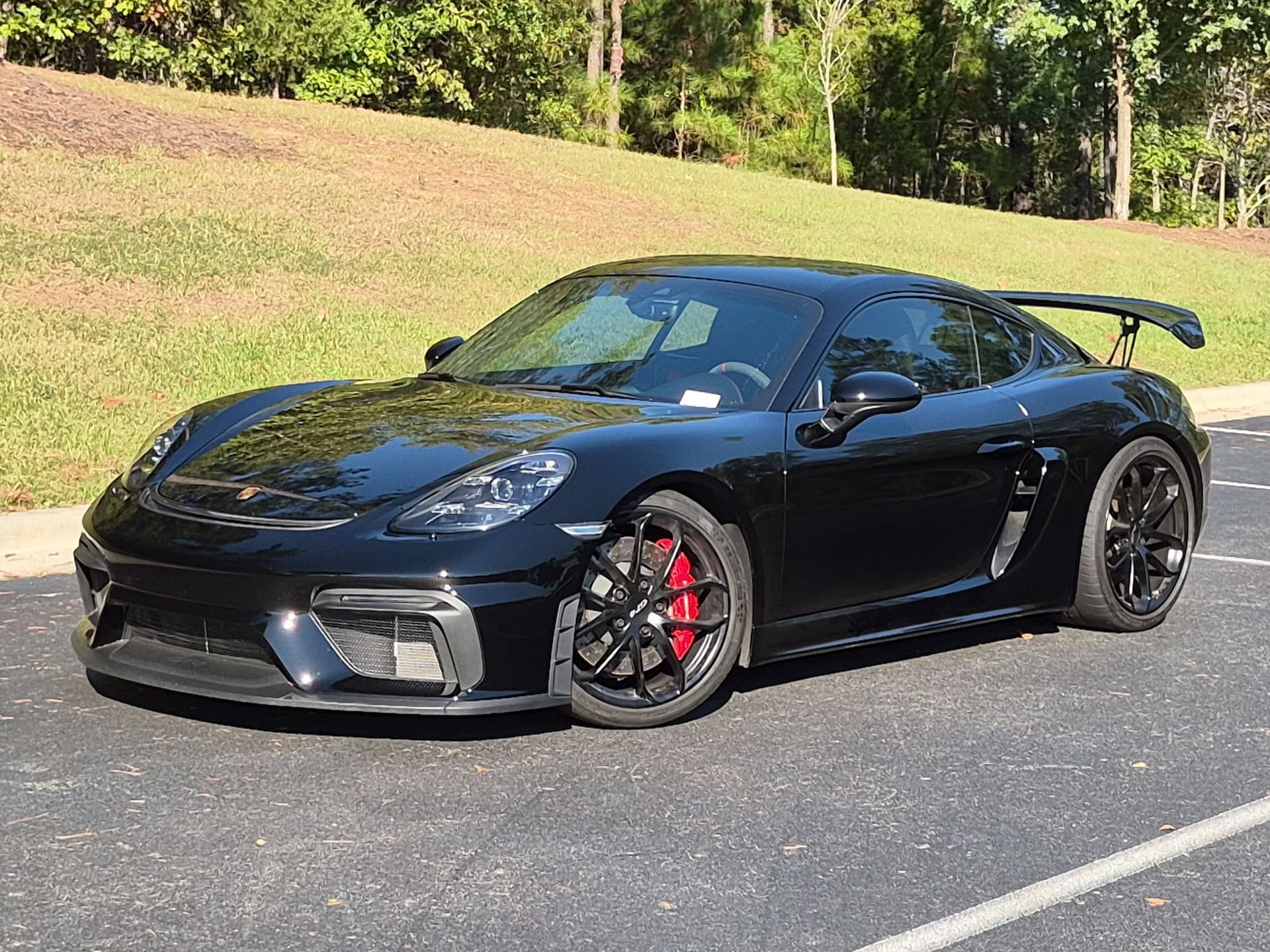 2020 Porsche 718 Cayman GT4 — photo 1 of 30