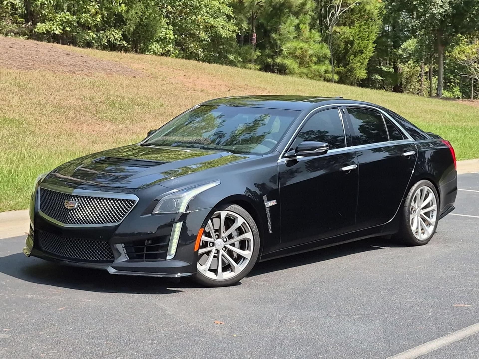 2016 Cadillac CTS-V Sedan Base — photo 1 of 25