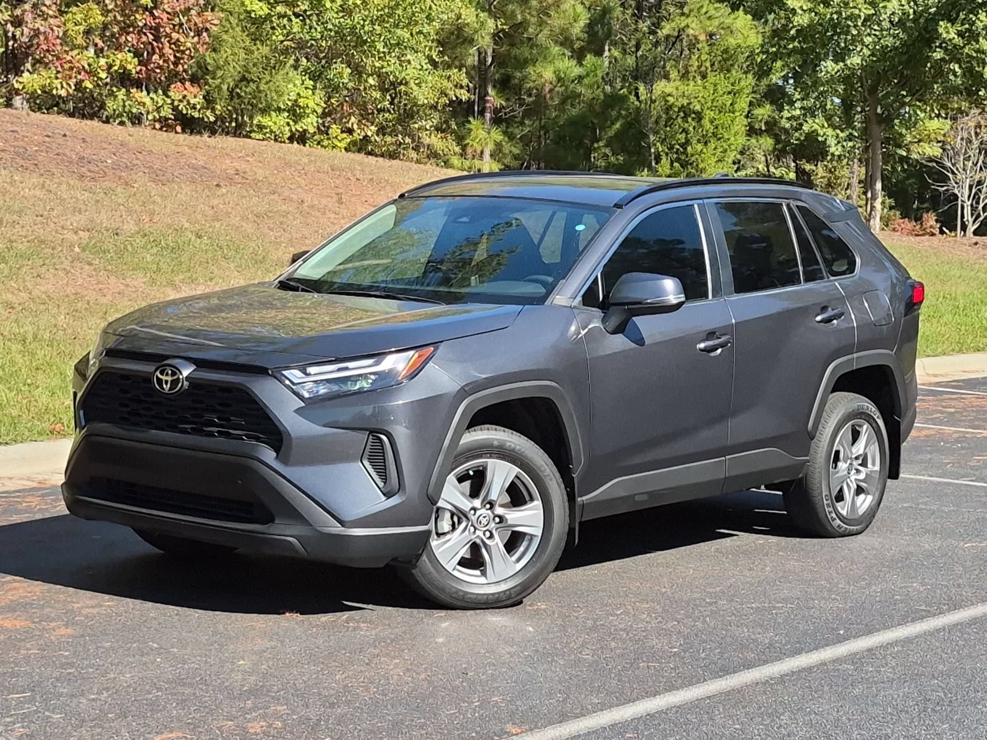 2024 Toyota RAV4 XLE — photo 1 of 31