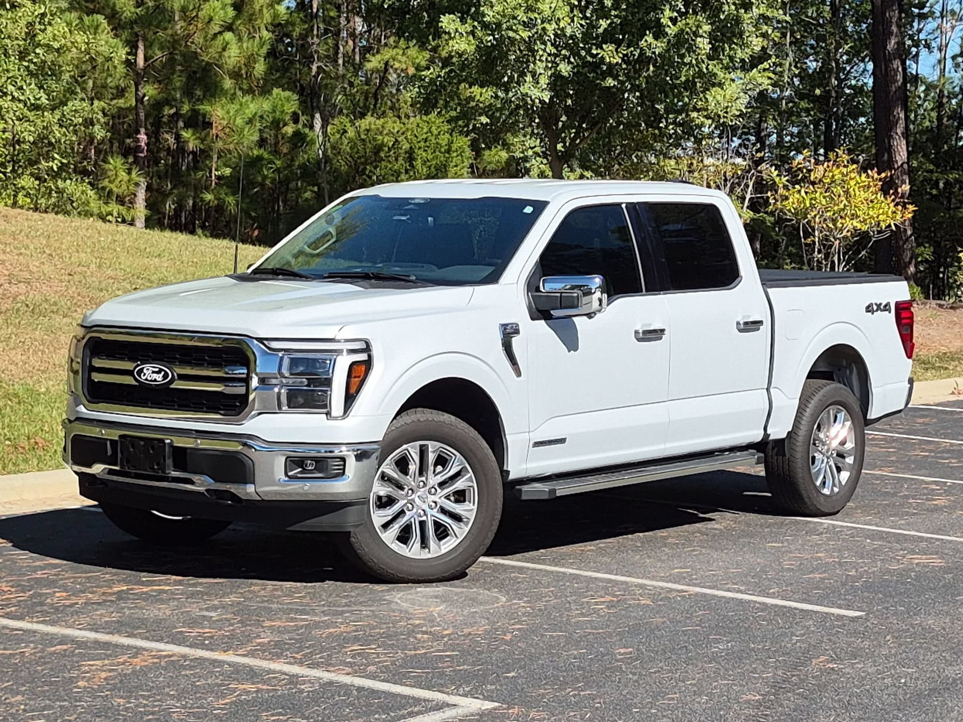 2025 Ford F-150 LARIAT — photo 1 of 27