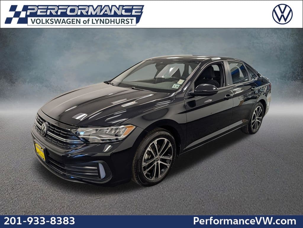 2024 Volkswagen Jetta Sport — photo 1 of 31