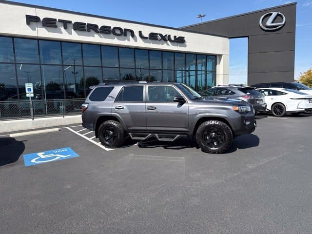 2023 Toyota 4Runner TRD Off Road Premium — photo 1 of 28