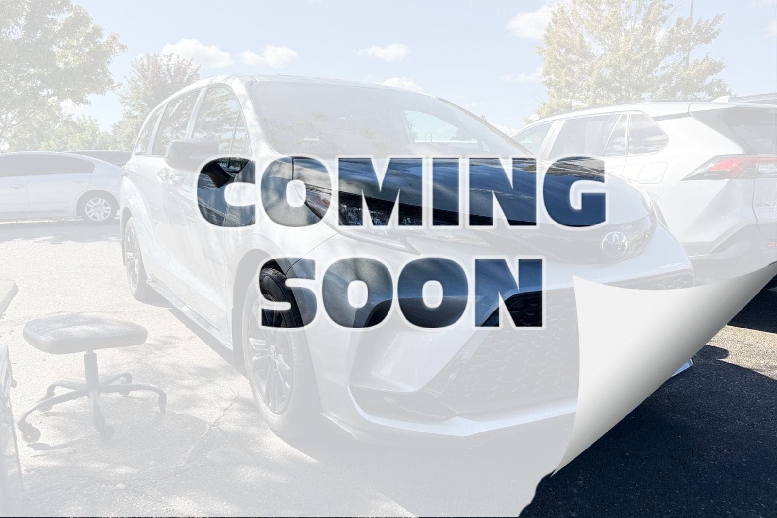 2025 Toyota Sienna XSE — photo 1 of 2